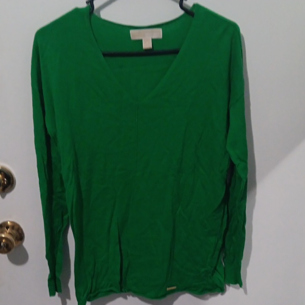 Michaels Kors Vibrant Green Long Sleeve V-Neck Top